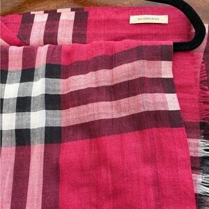 Burberry Plaid LINEN Scarf Fuschia Pink